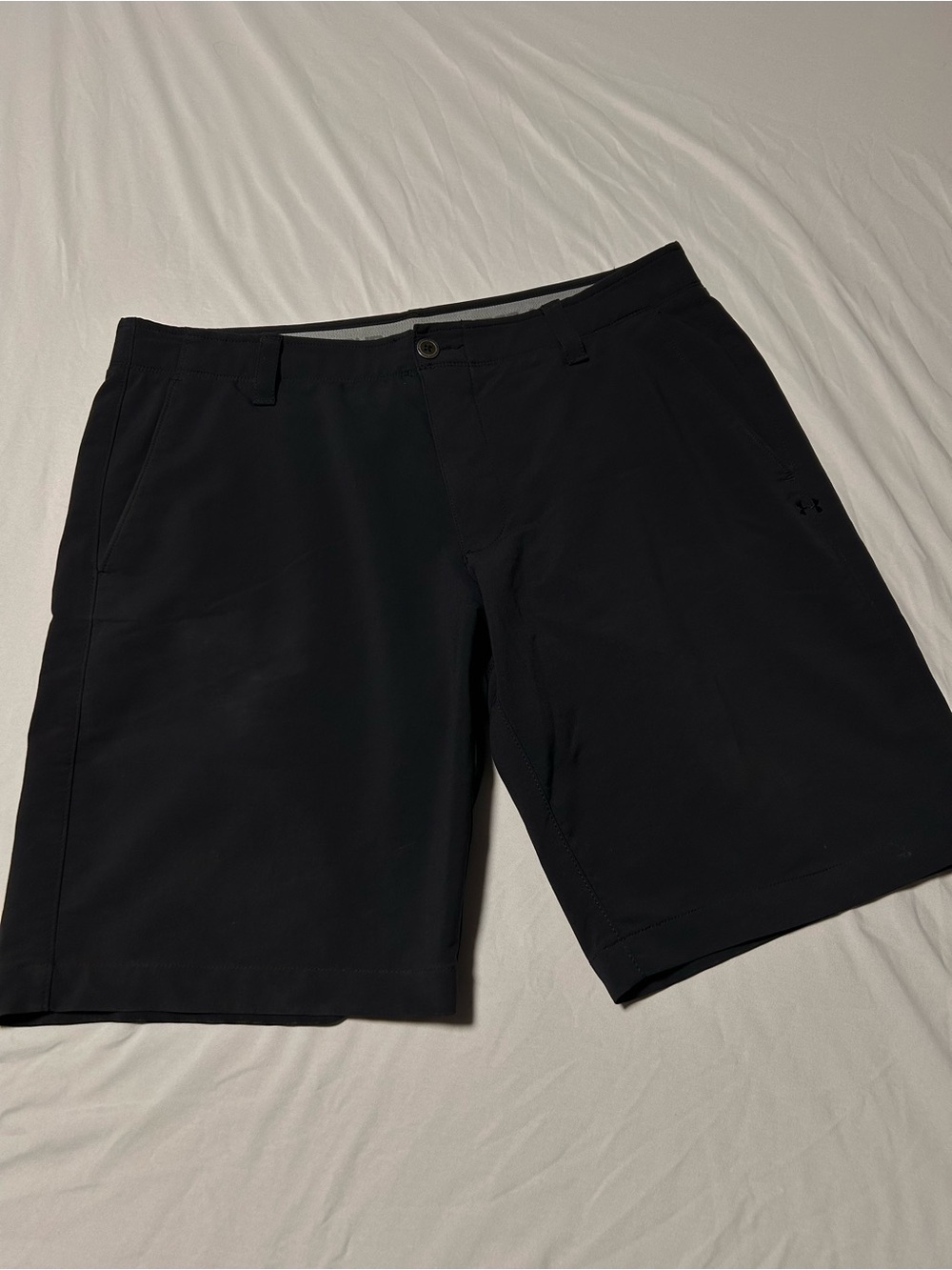 3 Pack Under Armour Golf Shorts (7 inch) - Picture 4 of 7